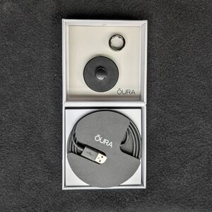 Oura Ring Gen 3 - Horizon Black - Size 6 with charger and box